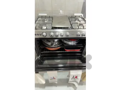 For Sale: Midea Gas Cooker & Oven – Excellent Condition (Kahale)