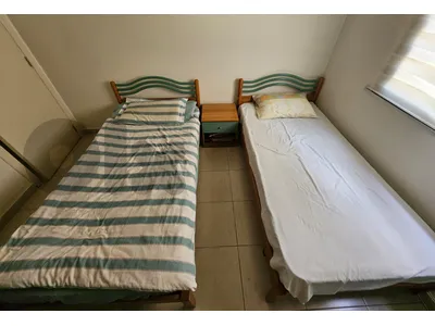 Full bedroom