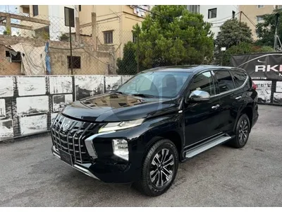 Mitsubishi like New Montero Sport 2021 special shape