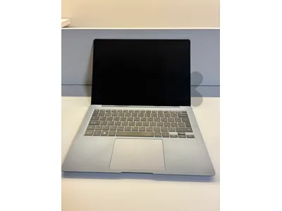 Samsung Galaxy Book 4 Pro / Intel Ultra 7 / 16 GB ram