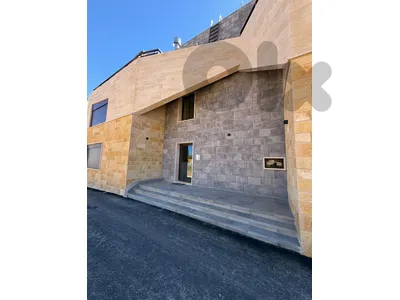 Prime Location Chalet For Sale - Laklouk