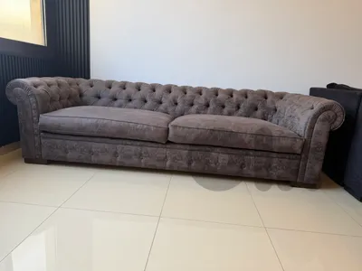 Luxury Chesterfield Sofa – Ostrich Fabric– Excellent Condition Luxury Chesterfield Sofa – Ostrich Fabric– Excellent Condition