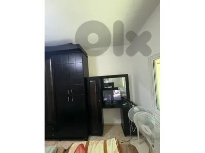 full bedroom