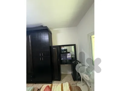 full bedroom