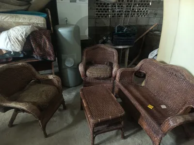 طقم خيزران ٤قطع حالته وسط