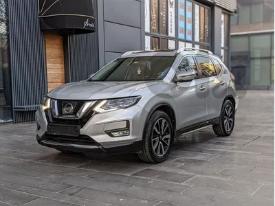 PLATINUM X-Trail 4WD 2019 5 Cameras/ 7 Seaters ( Original paints )