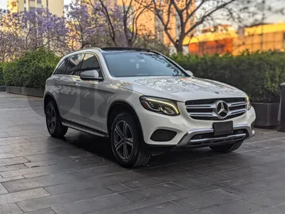 Mercedes GLC300 2019 4-Matic Luxury / 73,000 Miles , top of the line Mercedes GLC300 2019 4-Matic Luxury / 73,000 Miles , top of the line