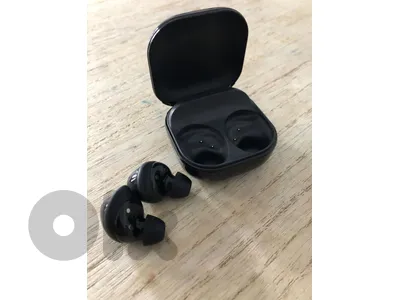 Samsung Galaxy Buds Core Black + ANC Like NEW unwanted gift