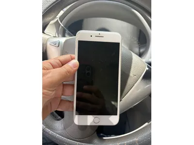 iphone 8 + ايفون