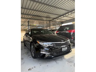 Kia Optima 2020 limited premium CLEAN CAR FAX