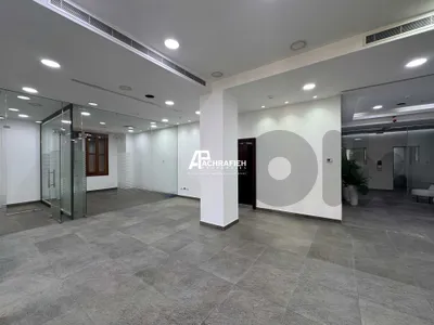 Office For Rent in Downtown - مكتب للأجار في وسط بيروت