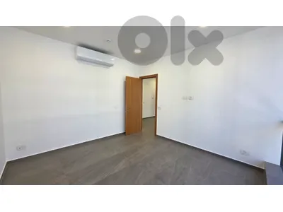 Office For Rent in Horch Tabet مكتب للإيجار في حرش تابت