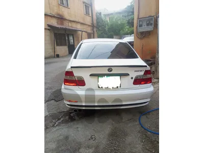 بي ام دبليو الفئة 3 2003 ٢٠٠٣