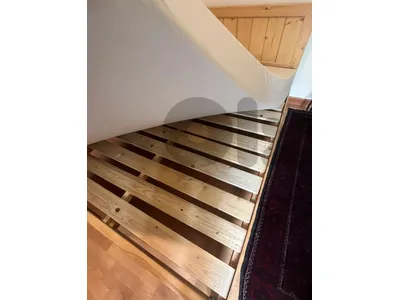 wooden bed + 2 wooden commode