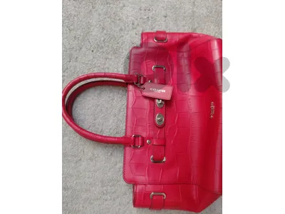 Hot offer: Coach New York bag for women