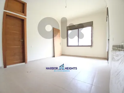 Apartment for Sale in Mazraat Yachouh - شقة للبيع في مزرعة يشوع