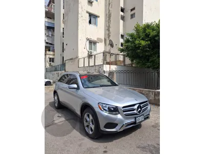 GLC 300 2018 4MATIC CLEAN CAR FAX 100% EXTRA CLEAN
