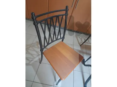 table and chairs