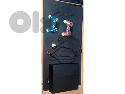 Used ps4 fat with 1 original controller and 1 copy A and UPS 750VA