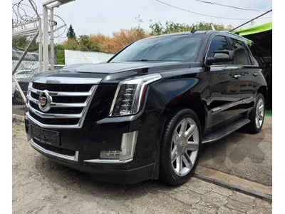 Cadillac Escalade 2015 Luxury  clean carfax low mileage