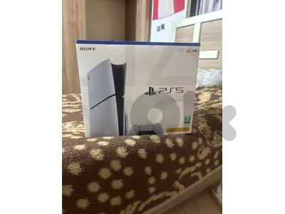playstation 5 barely used