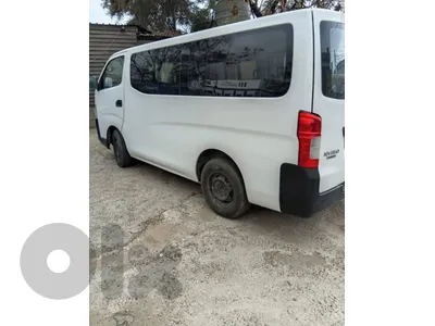 🚐 فان نيسان (Nissan NV350)  مع نمرة عمومي
