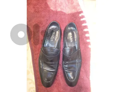 prada جلد.اصلي ٤٤