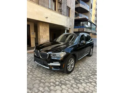 BMW X3 x-drive Sport Package 2018 black on black (clean carfax)