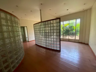 Clinic for Rent in Hamraعيادة للإيجار في الحمرا Clinic for Rent in Hamraعيادة للإيجار في الحمرا