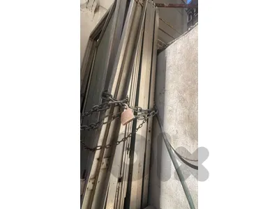 بابان المينيوم مع الحواجب مع بلّور  و ٦ واجهات مع برواز و بلّور