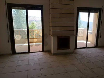 ِApartment with shared garden in Faraya for sale/شقة في فاريا للبيع