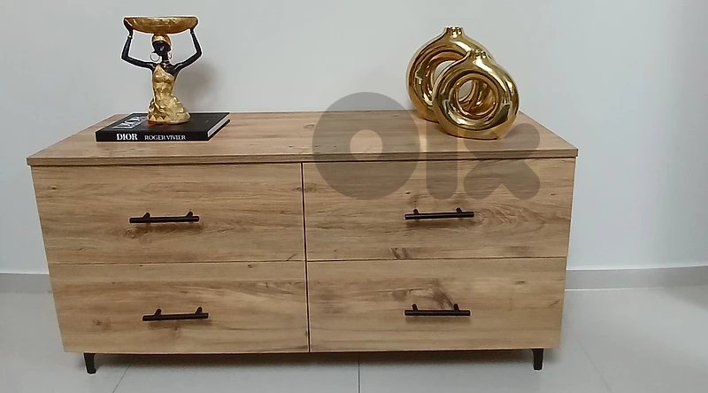 4 drawers Commode