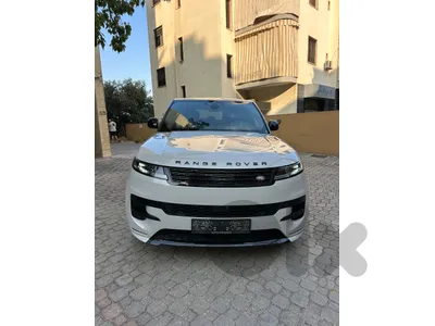 Range Rover Sport P 400 Dynamic 2025 Borasco gray on red
