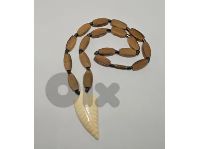 15$ vintage ivory pendant in necklace wood square