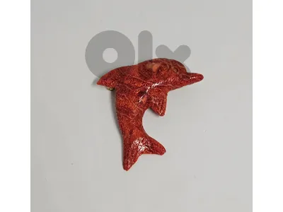 25$ ​vintage carved sponge coral dolphin brooch / pin