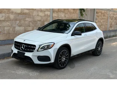 Mercedes-Benz GLA-Class 2018 GLA 250 AMG 4 MATIC EDITION INTERIOR
