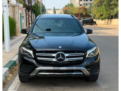 Mercedes-Benz GLC-Class 2017 GLC 300 CLEAN CARFAX 4MATIC