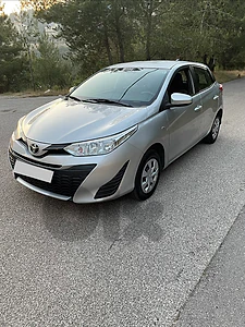 Toyota Yaris 2019 75.000 kms company source