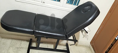 chariot for makeup, massage, wax