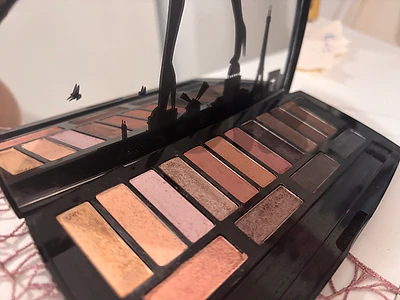Rare Lancome Auda[city] in Paris