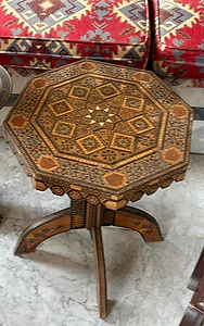 طقم طاولات عدد٢ ارابيسك صدف شرقي انتيك