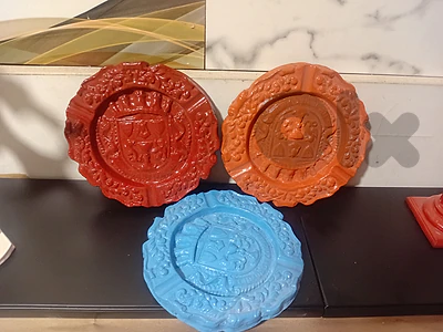 80$ 12 pcs / shtray carving antique