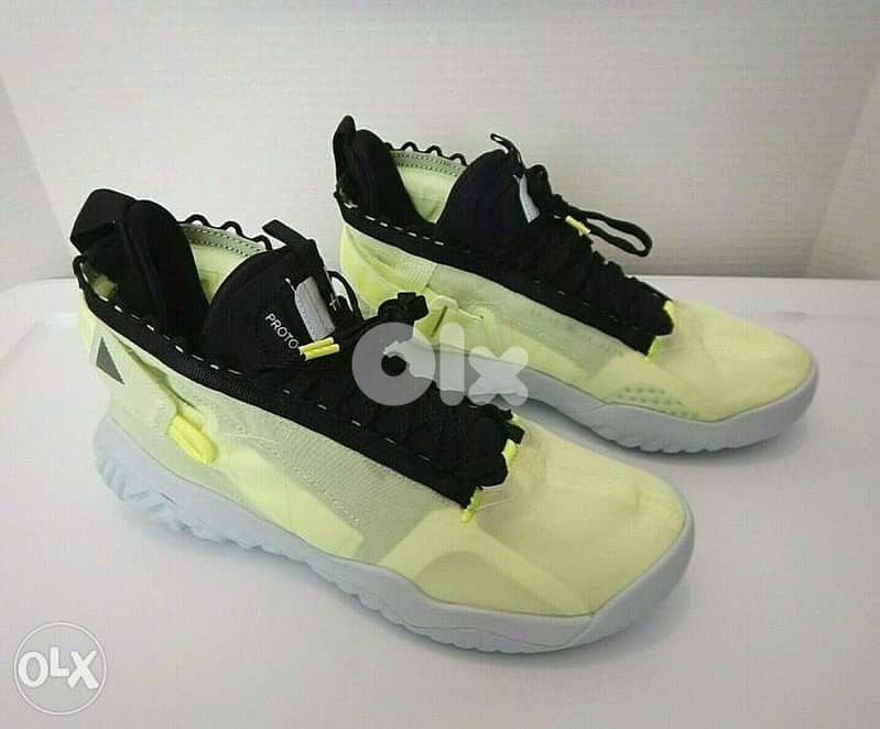 Jordan protoreact neon 1