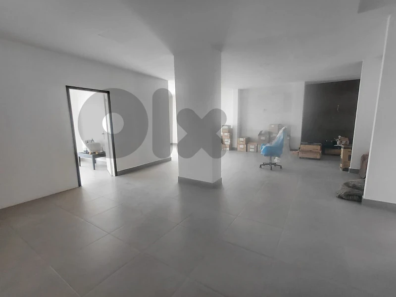 Showroom for rent in Mtaileb