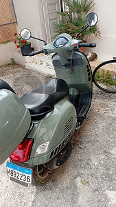 vespa GTS 300