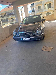 Mercedes E