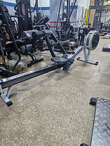 Concept 2 rowing machine like new