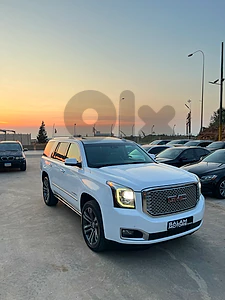 GMC Yukon 2017 Gmc yukon dinali 6.2 L 2017