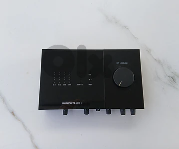Native Instruments Komplete Audio 6 – USB Audio Interface