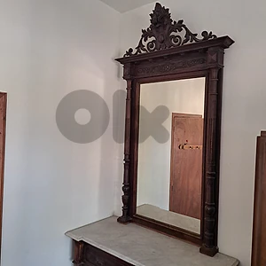 Vintage Hairdresser with Mirror